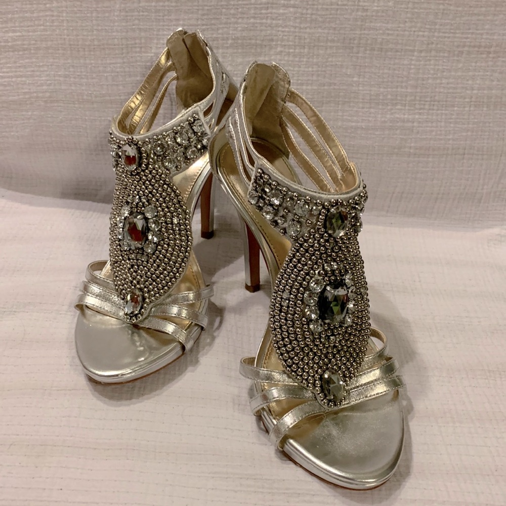 Antonio Melani Silver size 8M